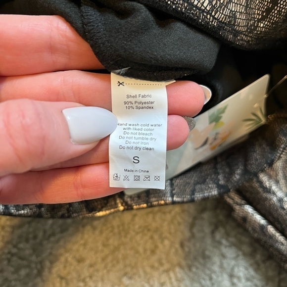 My charmo snakeskin “faux leather” print pant leggings small nwt - Picture 3 of 8